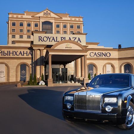 Royal Plaza Hotel And Casino Kapchagay Eksteriør billede